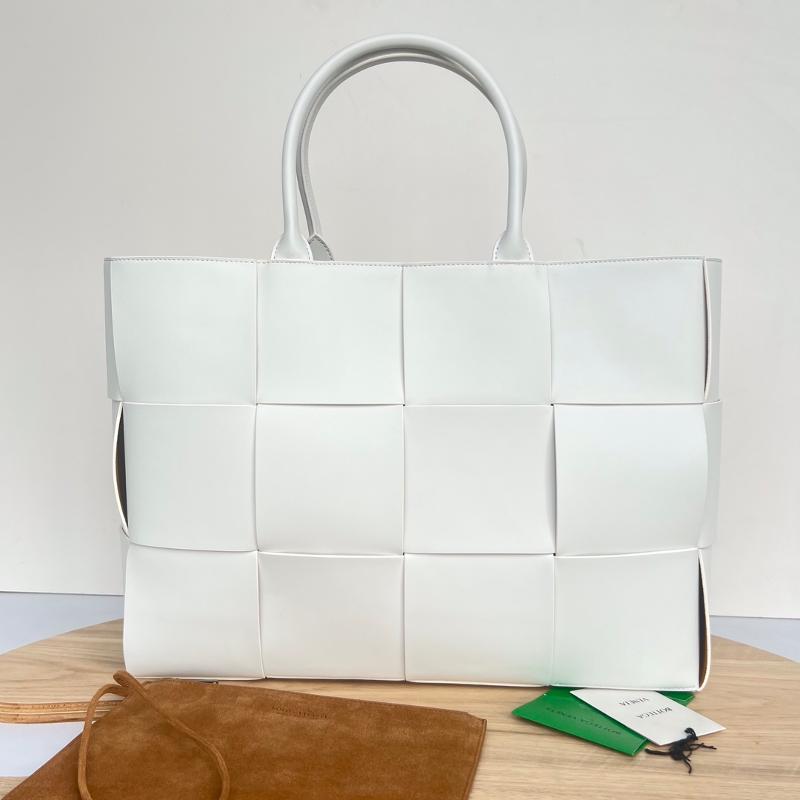 Bottega Veneta Handbags 680165 Plain White